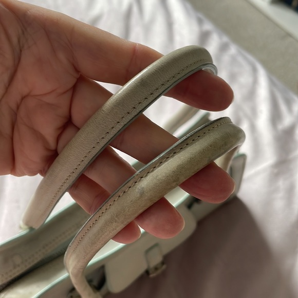 Dooney & Bourke genuine leather bag in pastel mint/baby blue - Picture 5 of 12